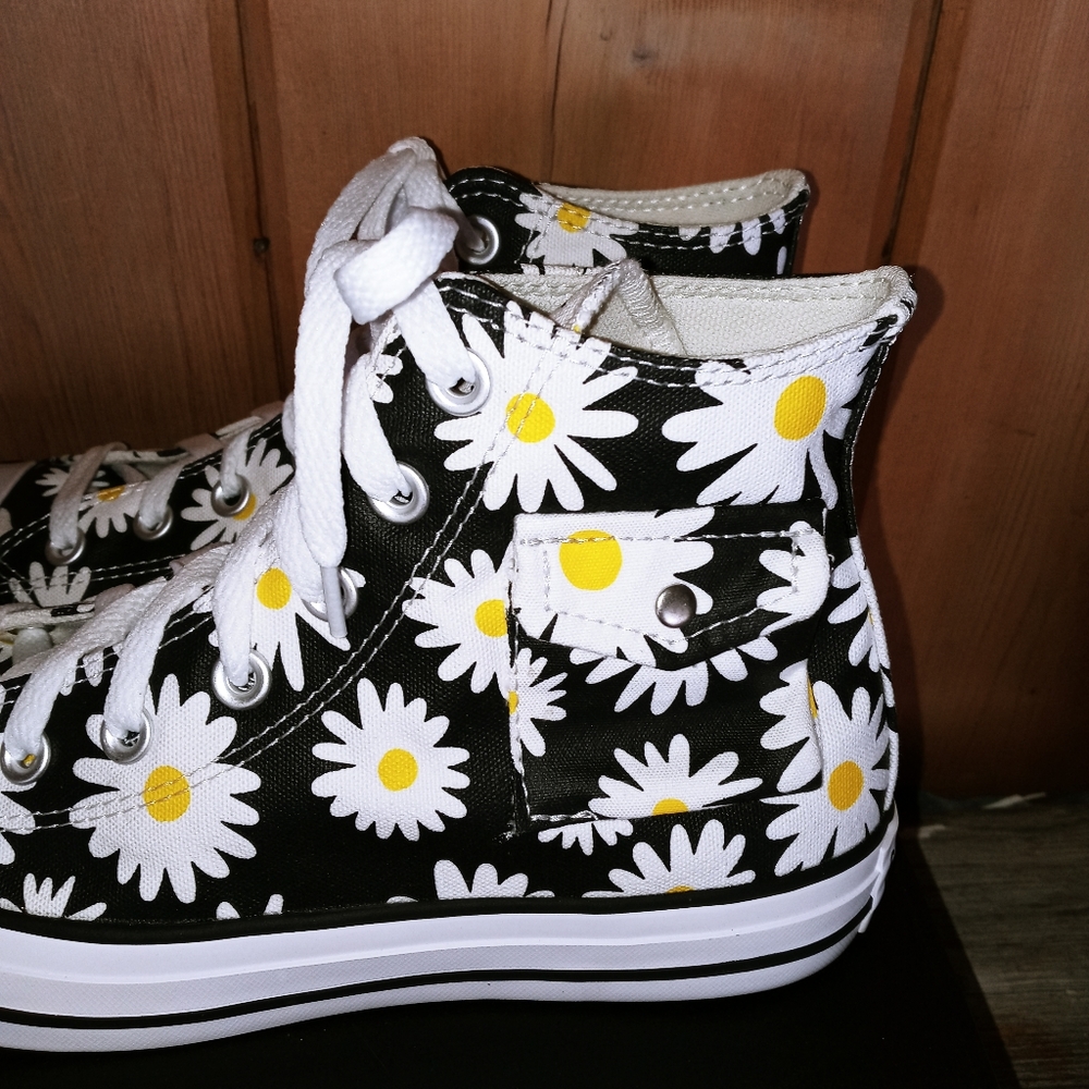 NWT LAST ONE (FITS 9) - Picture 6 of 6